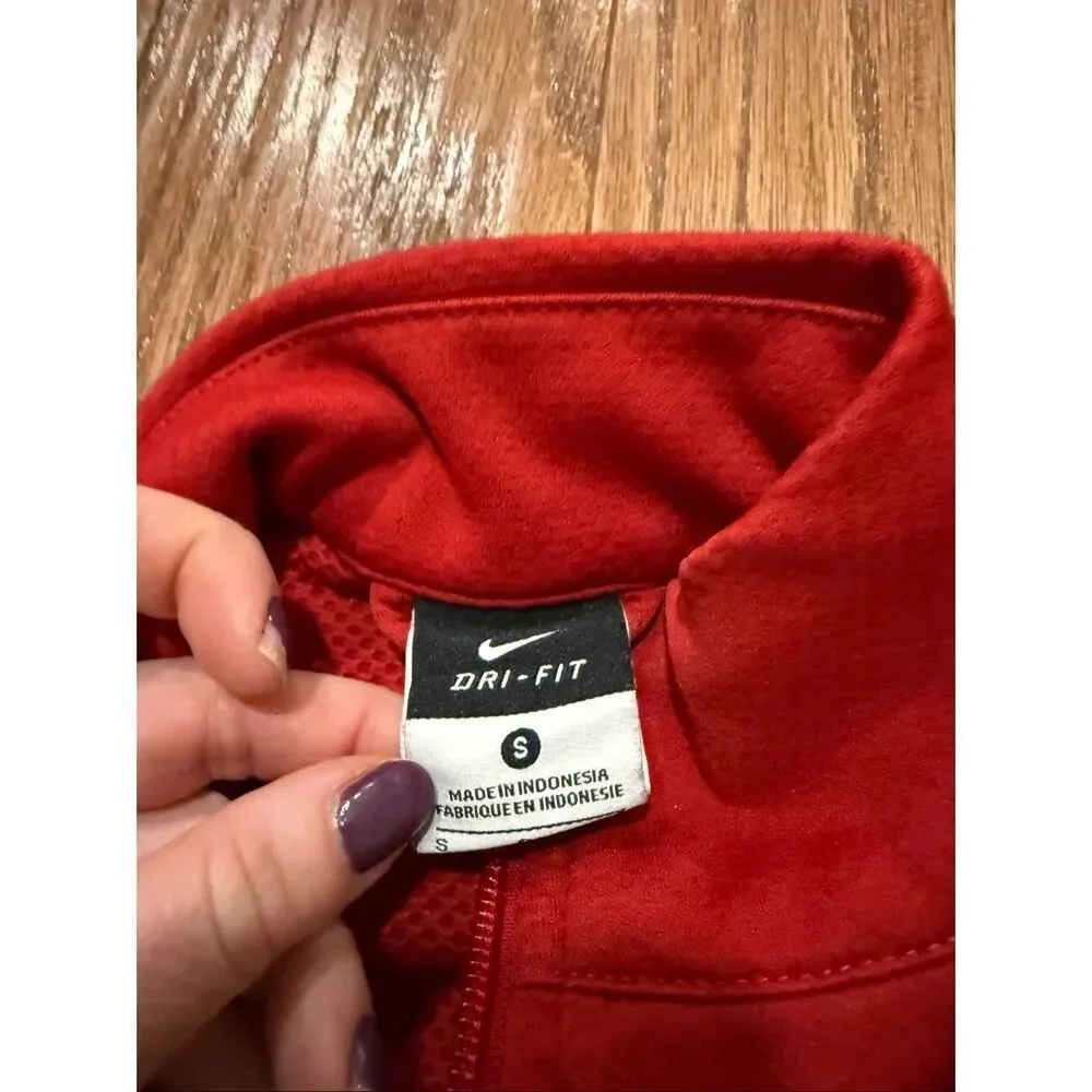 Nike Dri-Fit red full zip athletic sweater size small